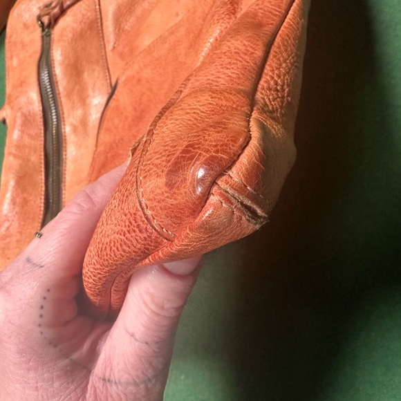 BedStu Salmon Leather Crossbody with Adjustable Strap - Picture 3 of 16